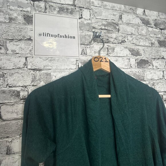 EUC DKNY Women's Dark Green High Low Cardigan Size M/L (minor flaw) - Picture 2 of 11